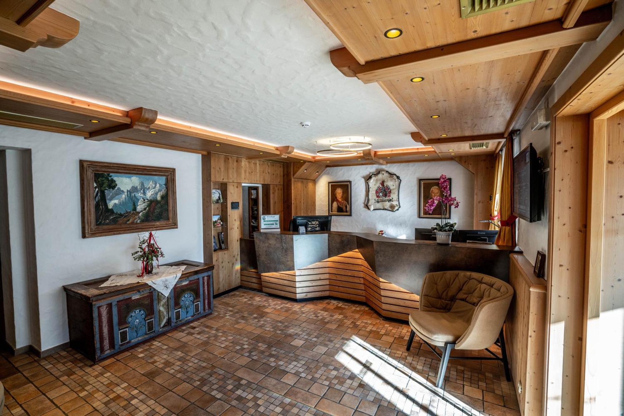 Alpin Panoramahotel Laerchenhof Heiligenblut Eksteriør bilde