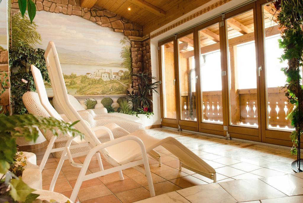 Alpin Panoramahotel Laerchenhof Heiligenblut Eksteriør bilde